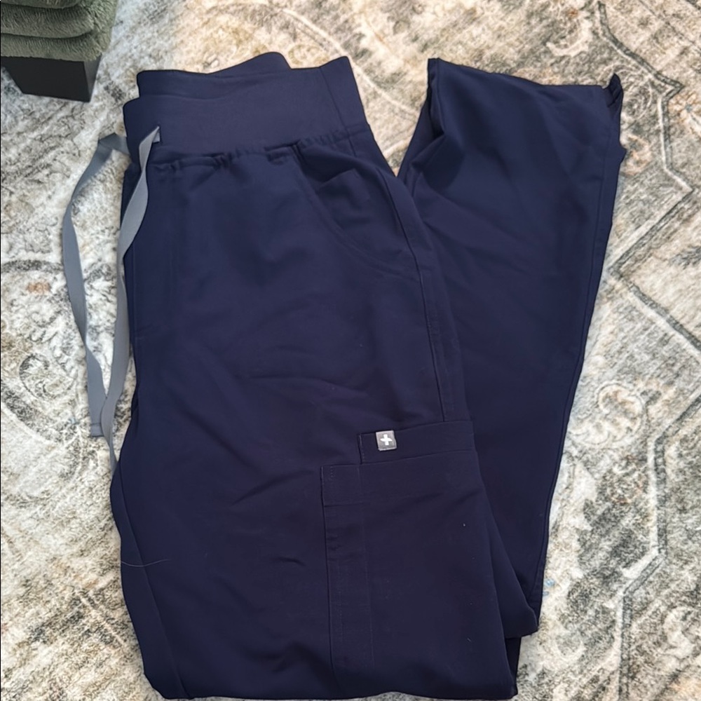 Figs Navy Blue yola scrubs XS